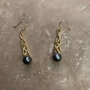 Tahitian Pearl Earrings